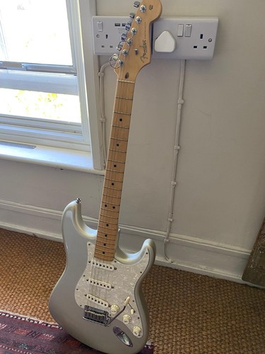 Fender stratocaster american - fender,