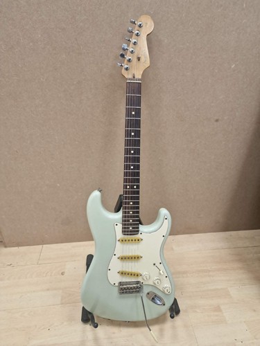2001 fender american - fender, series